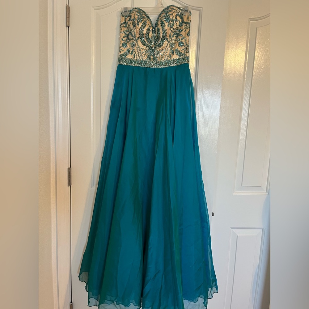 Sherri Hill Prom Dress